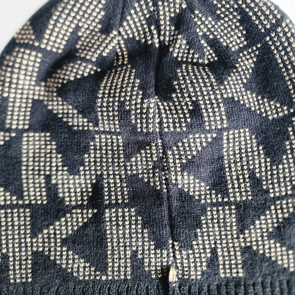 Michael Kors Black and Tan Knit Beanie - Picture 5 of 5